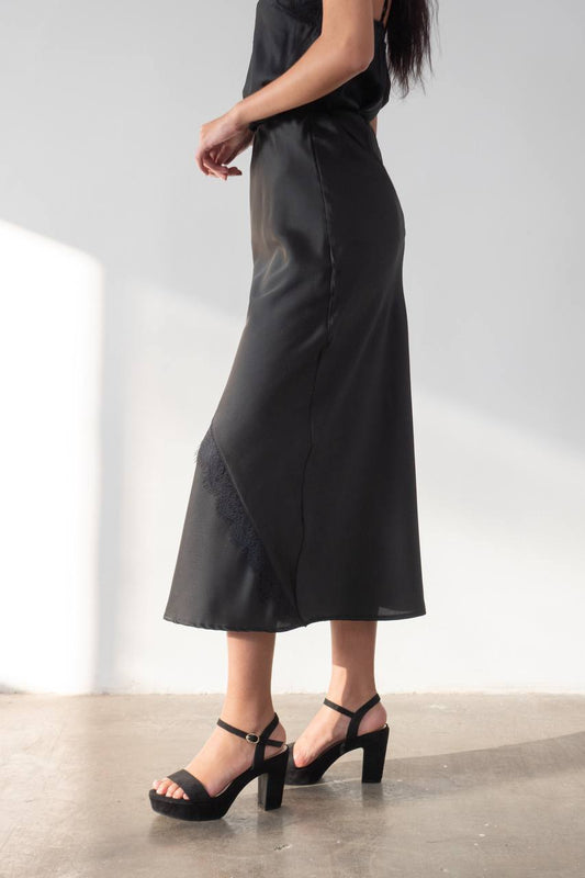 ✨ Falda Lencera Satinada con Encaje · 4 colores