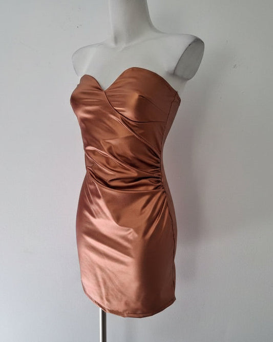 Vestido Corto de Polipiel Bronze Glow · Escote Corazón · Tallas S-M