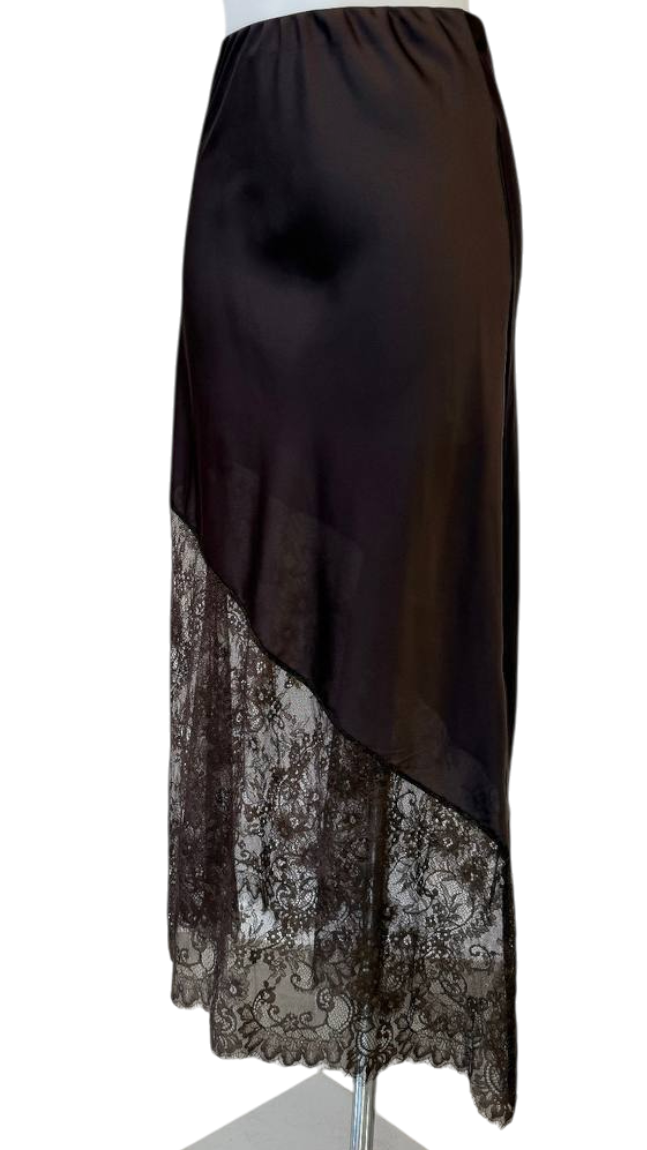 Jupe en satin avec dentelle