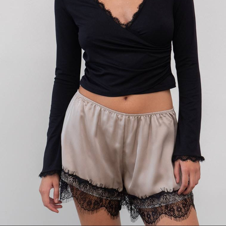 Short Lencero Satin Lace Frame 🧷