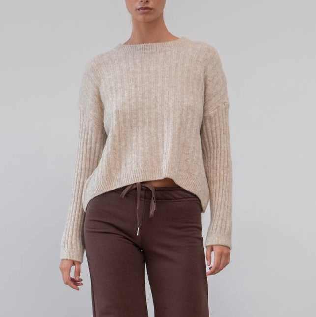 Jersey Viral de Lana Alpaca · Soft & Clean 🐑🖤