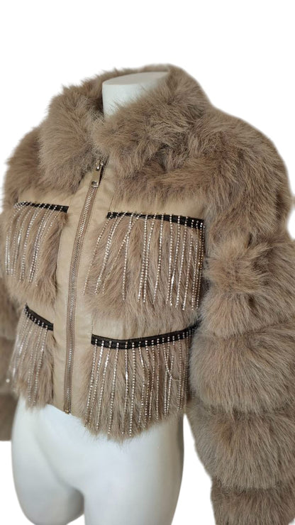 Chaqueta “Crystal Rider” – Polipiel con efecto pelo suave y cascada de cristales 2 colores