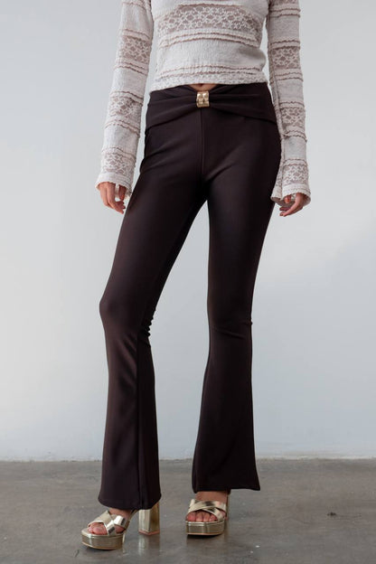 🔥 Pantalón Campana Gold Fit