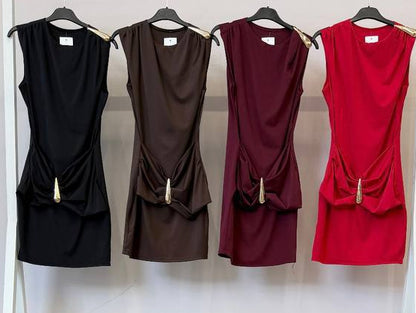 🔥 Vestido Drapé Broche Dorado · 4 Colores (Negro · Marrón · Granate · Rojo)