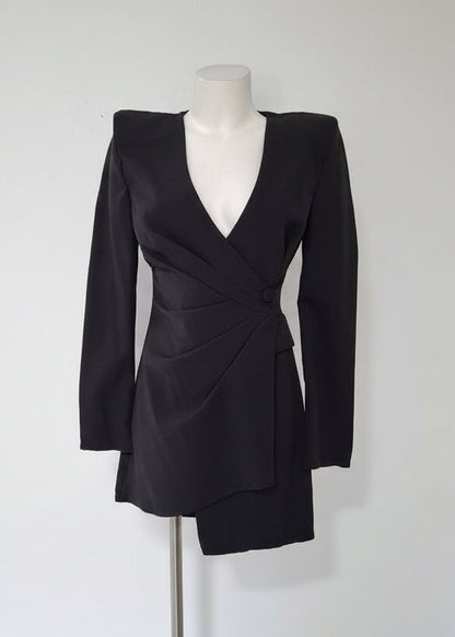 Vestido Blazer Asimétrico Black Frame · Escote en Pico · Tallas S-M