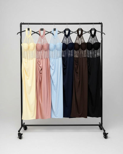 Vestido largo halter con encaje y abertura · 6 colores