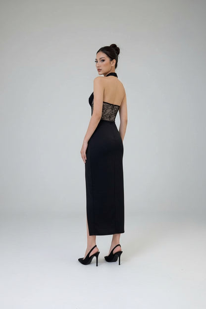 Vestido largo halter con encaje y abertura · 6 colores