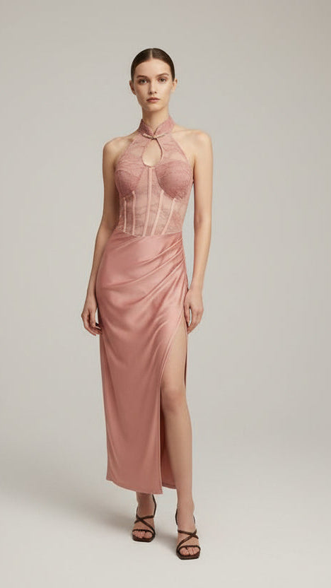 Vestido largo halter con encaje y abertura · 6 colores