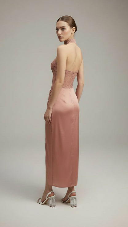 Vestido largo halter con encaje y abertura · 6 colores