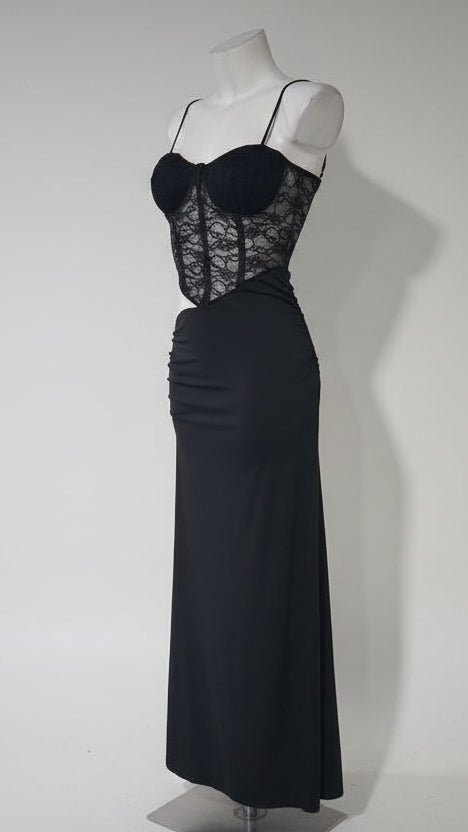 Vestido Corset Lace Cut