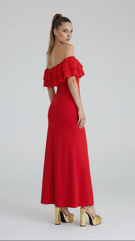 Vestido largo hombros descubiertos con volante