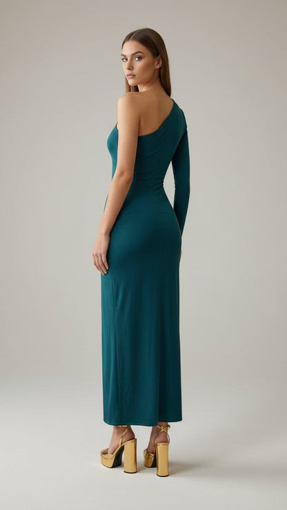 Vestido Largo Asimétrico con Abertura