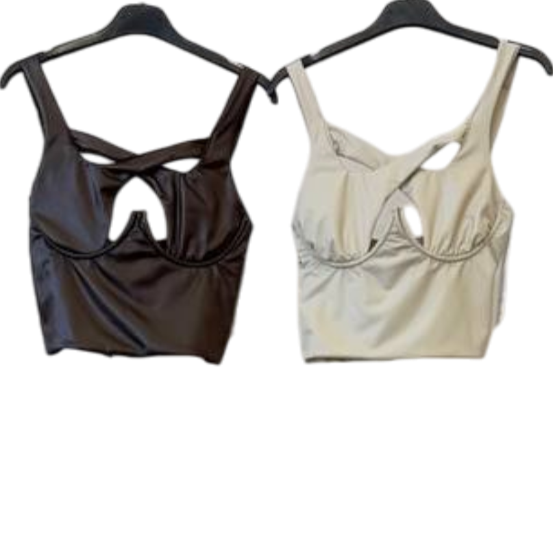 Haut en similicuir avec ouverture sur le devant