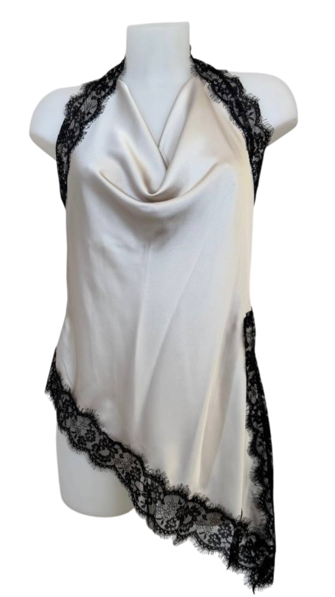 Haut de lingerie asymétrique en satin et dentelle