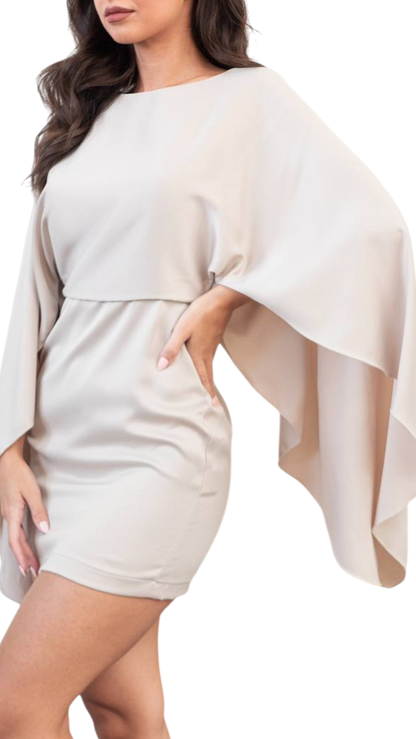 ✨ Robe cape – La tendance phare de la saison ✨